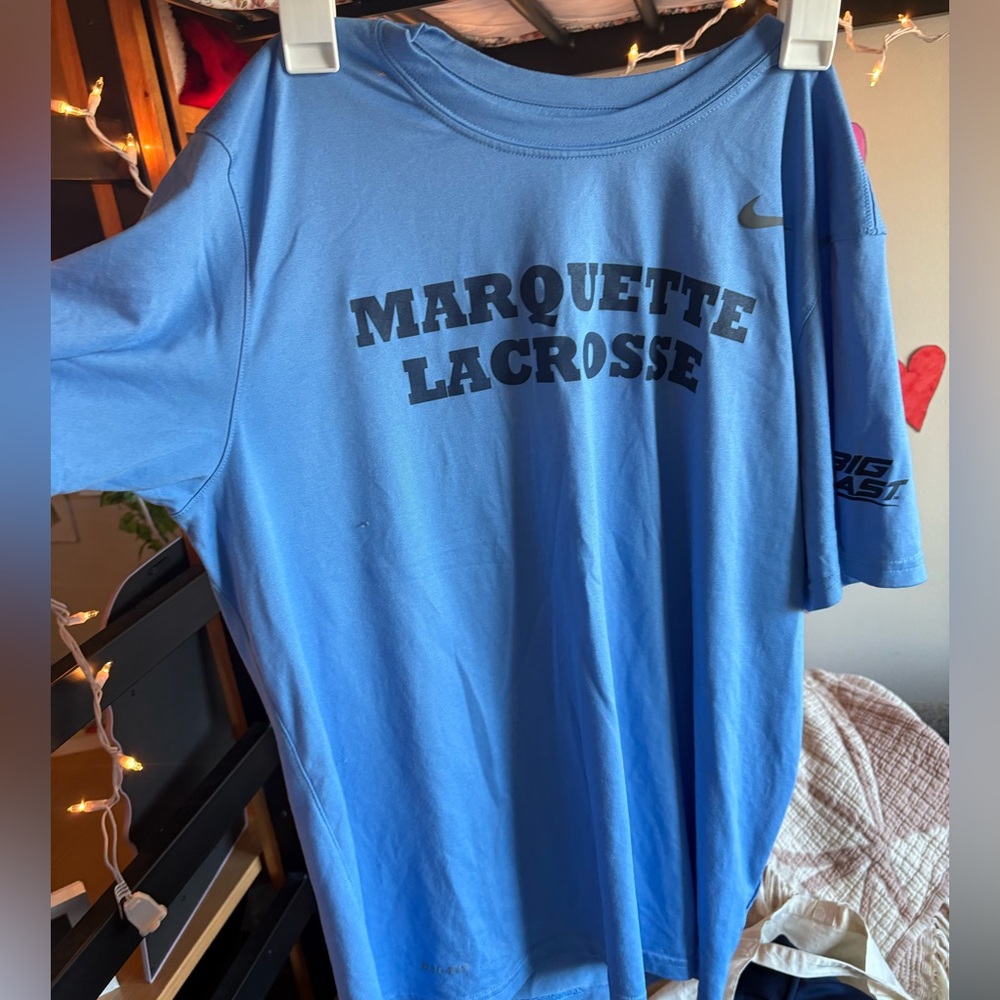 Marquette lacrosse shirt! Like new condition. Md dry fit Nike.